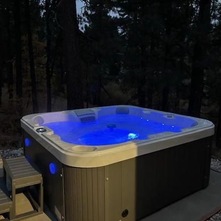 Snow Bunny Lodge - Perfect Big Bear Getaway! Deck With A New Hot Tub And Charcoal Barbecue! ビッグ・ベアー・レイク エクステリア 写真